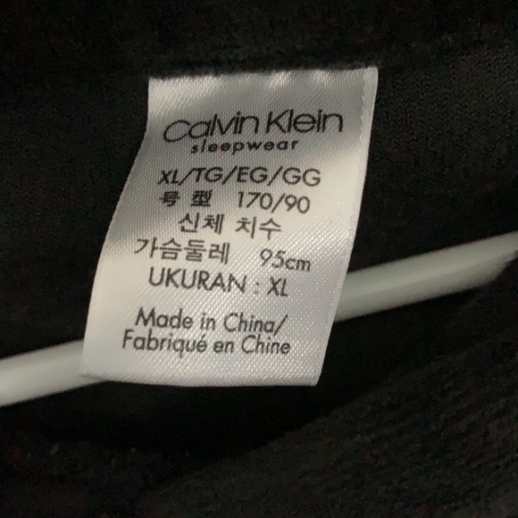 Sweatshirt - Picture 2 of 2